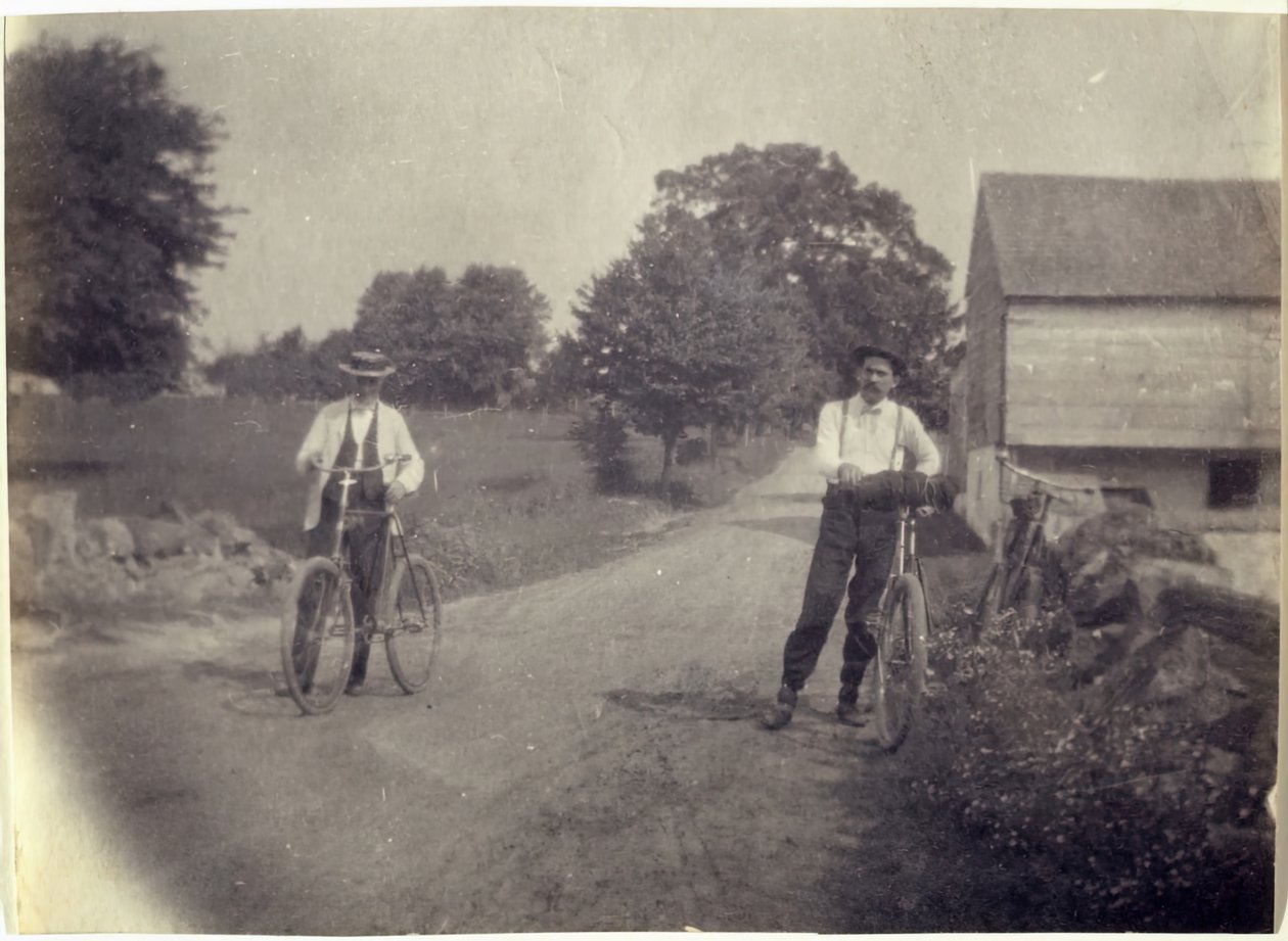 Samuel Murray ja Benjamin Eakins polkupyörillä, n. 1895-1899. tekijältä Thomas Eakins