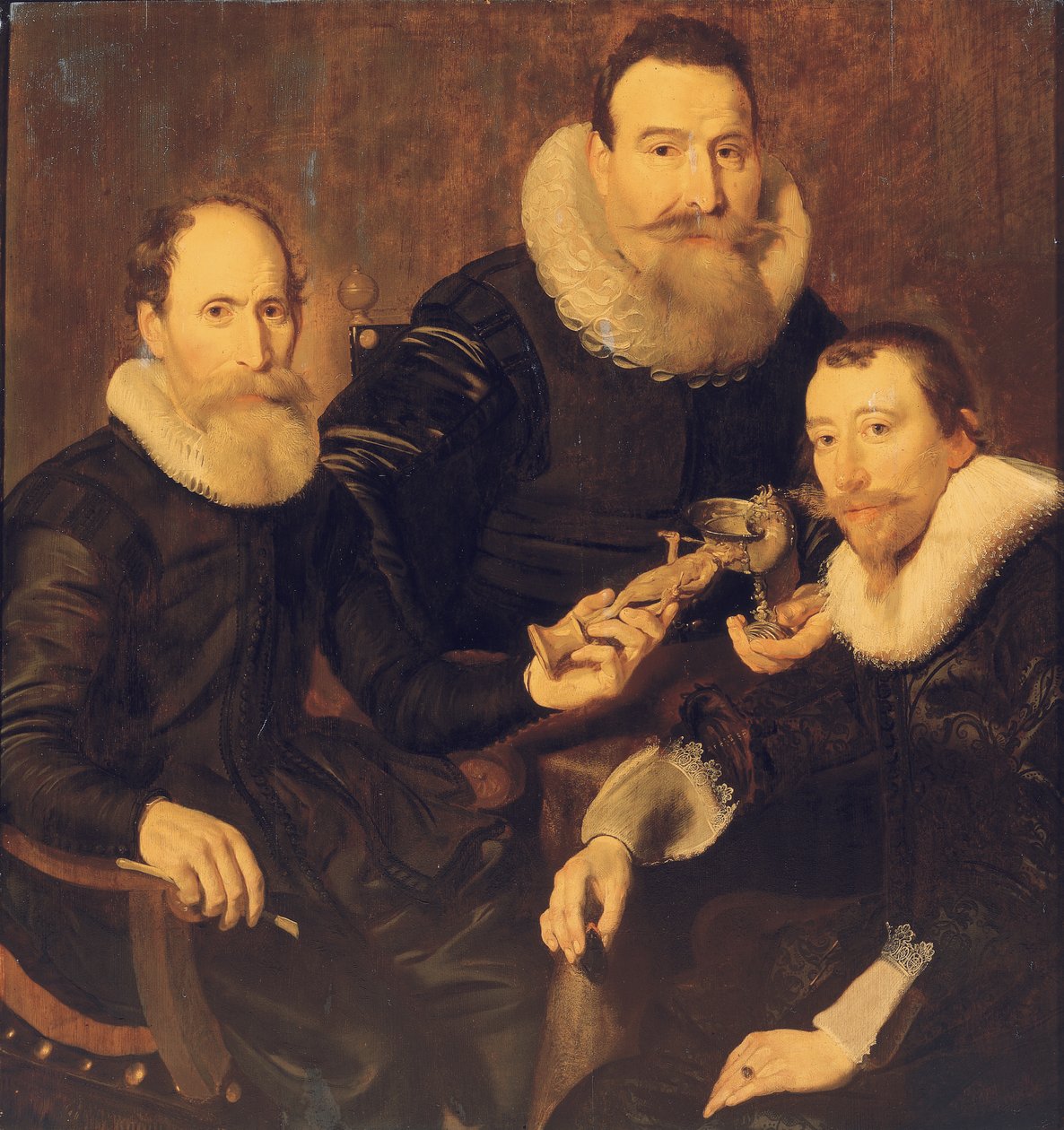 Ryhmämuotokuva kolmesta herrasta, kolme neljäsosaa, istuvat mustissa puvuissa pitsikaulus, 1635 tekijältä Thomas de Keyser