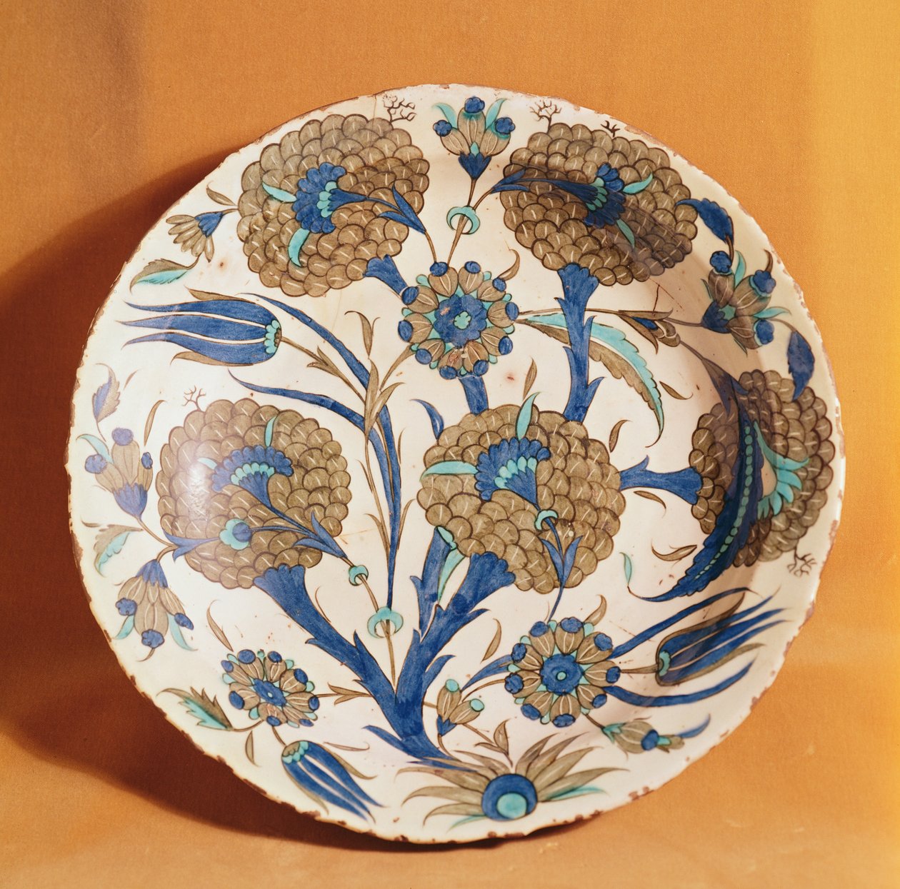 Isnik-keramiikkaastia, n. 1520-50 tekijältä Turkish School