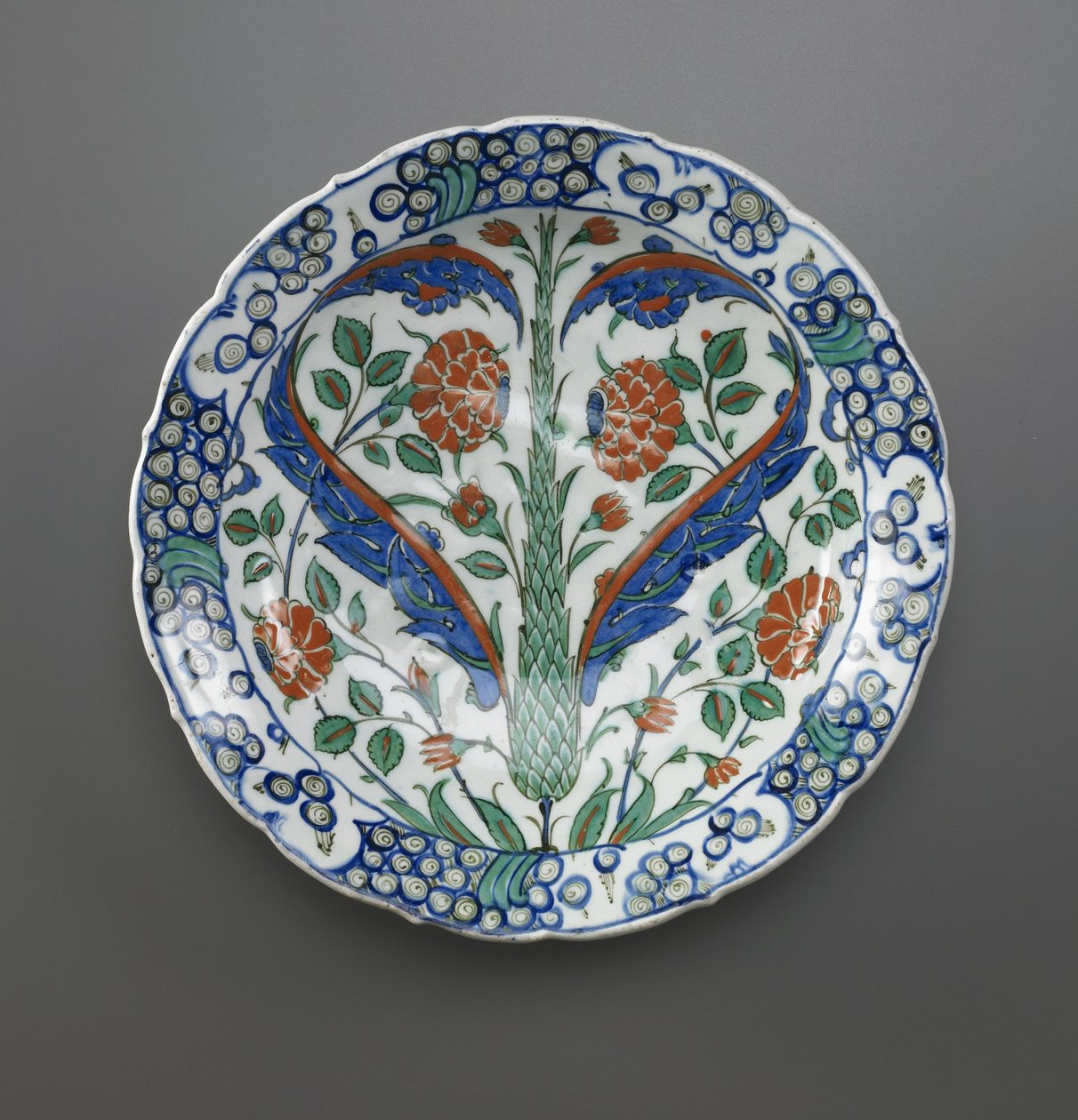 Astia, Iznik, Ottomaanien dynastia, 1570-75 (keraaminen) tekijältä Turkish School