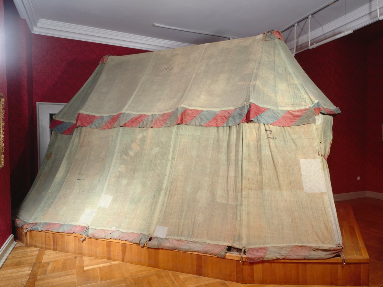 Turkkilaisen teltan ulkokuva (tekstiili) (katso myös 312159) tekijältä Turkish School