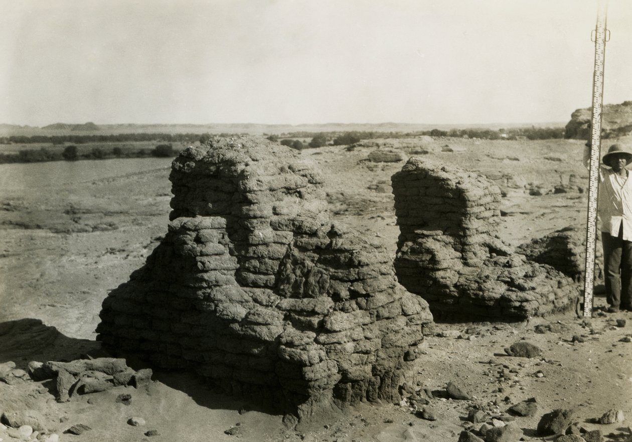 Hauta hautakammiossa, Qasr Ibrim, Egypti, valokuvaaja Ugo Monneret de Villard. tekijältä Ugo Monneret de Villard