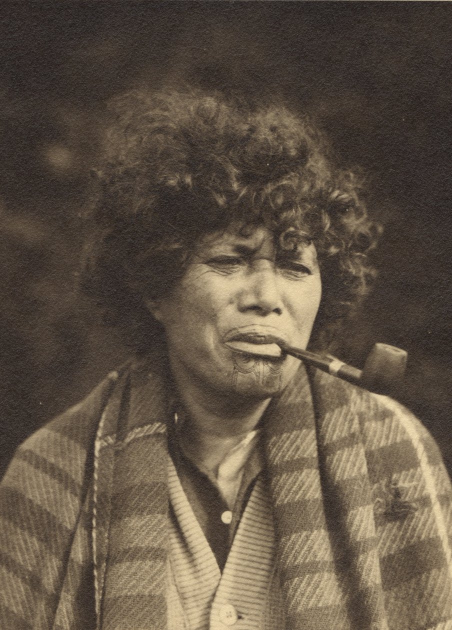 Maori Character Study, n. 1927 (hopeagelatiiniprintti) tekijältä Una Garlick
