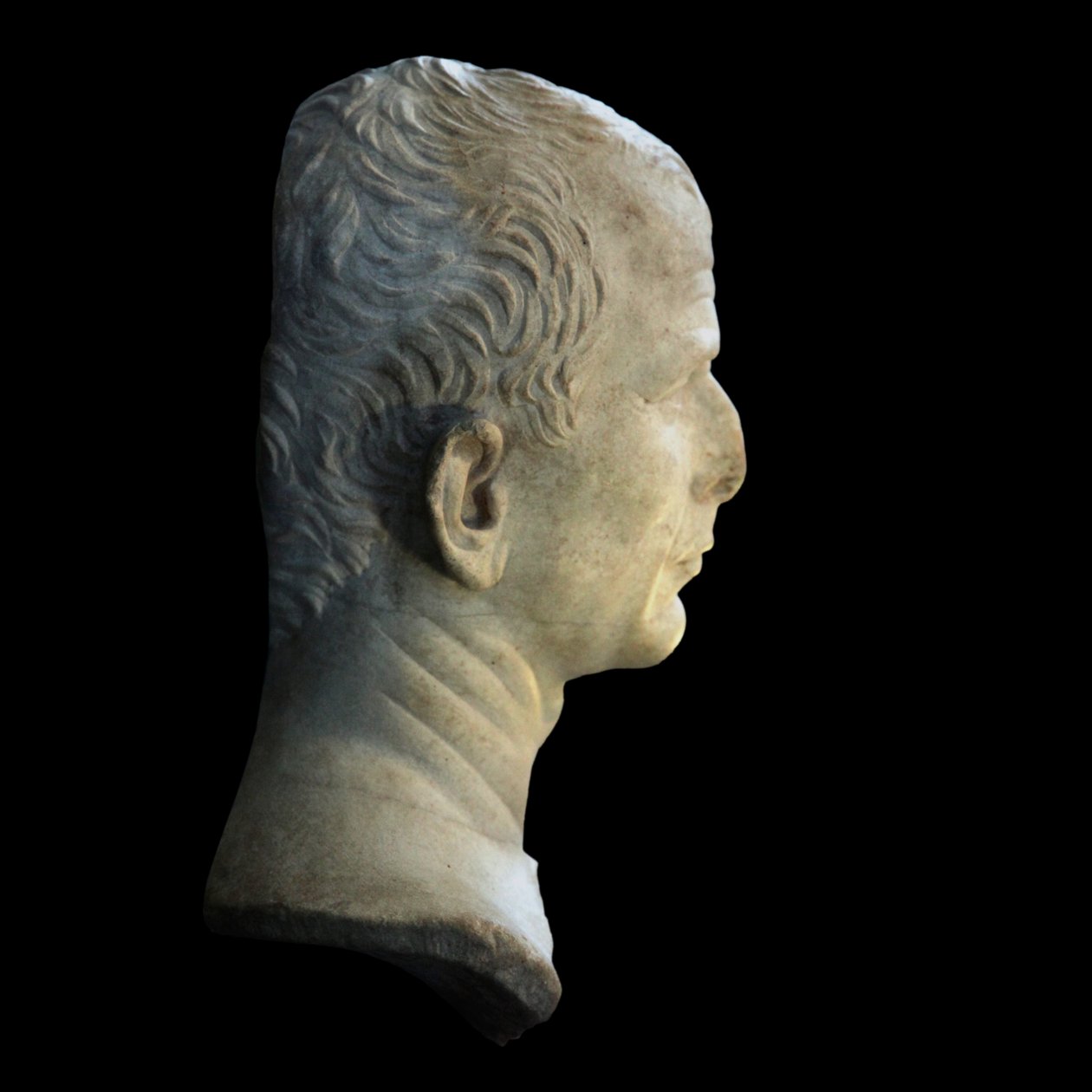 Oletettu Caesarin rintakuva (RHO.2007.05.1939), kuvattu Genevessä César et le Rhône -näyttelyn aikana. tekijältä Unbekannt Unbekannt