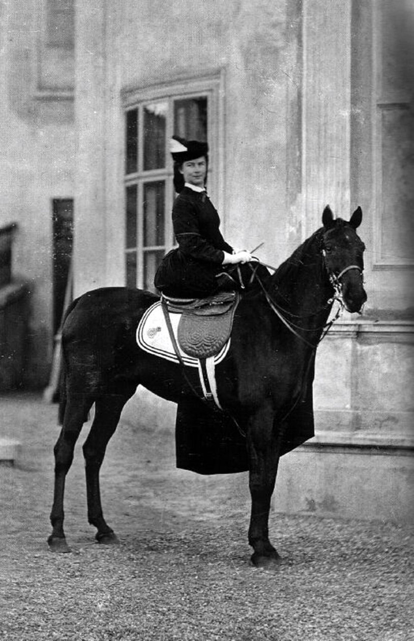 Itävallan keisarinna Elisabeth Amelie Eugenie Wittelsbachista, nimeltään Sissi, vuonna 1896 Biarritzissa tekijältä Unbekannt Unbekannt