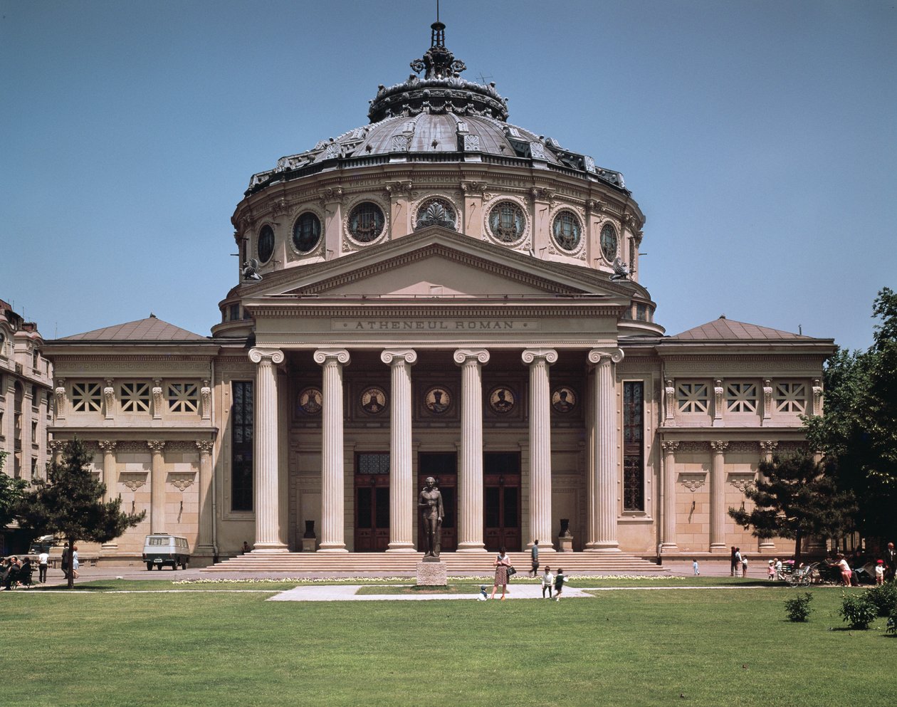 Romanian Atheneum (Atheneul Roman), Bukarest, Romania tekijältä Unbekannt Unbekannt