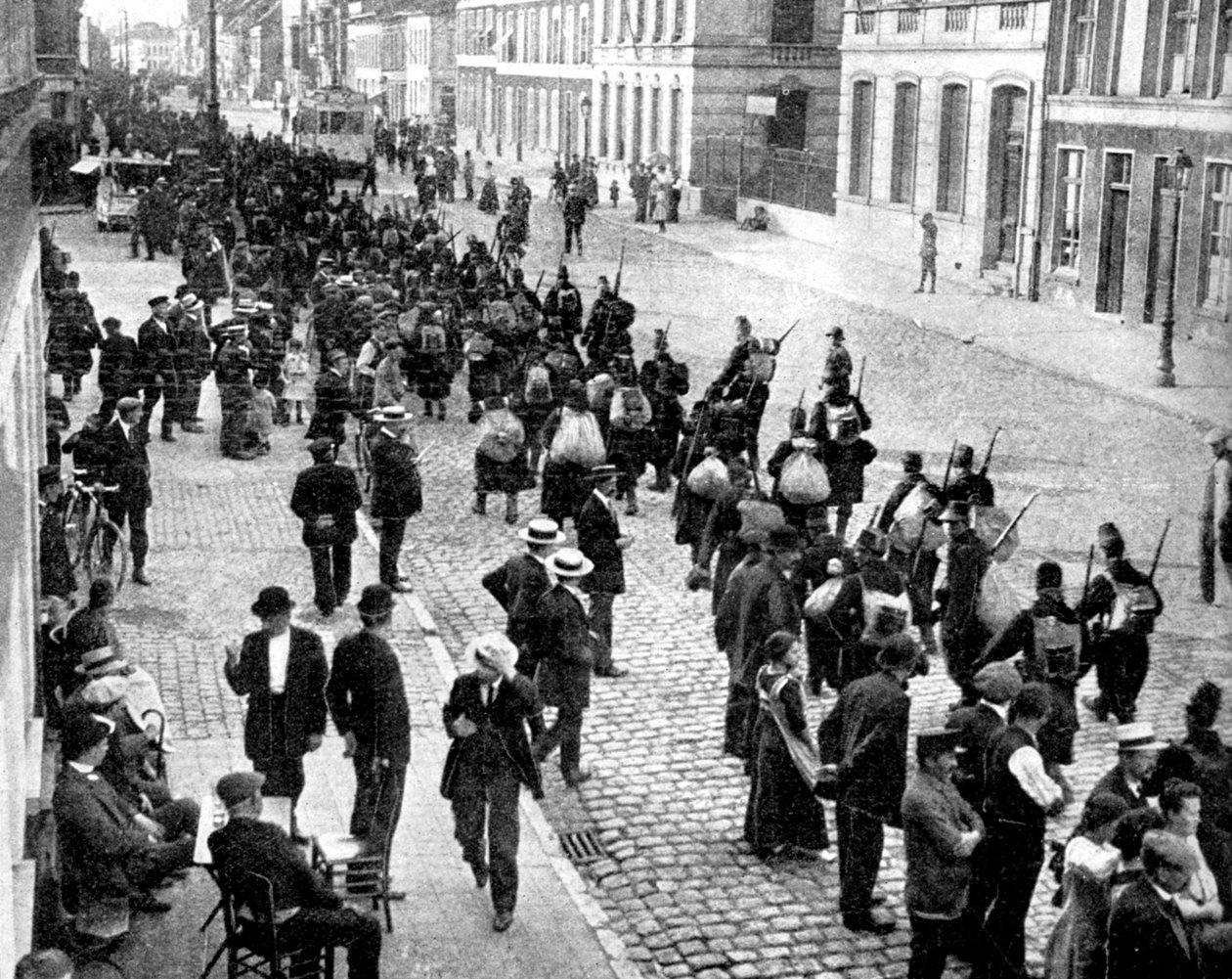 Belgialainen rykmentti vetäytyy Antwerpeniin, ensimmäinen maailmansota, 1914 tekijältä Unbekannt