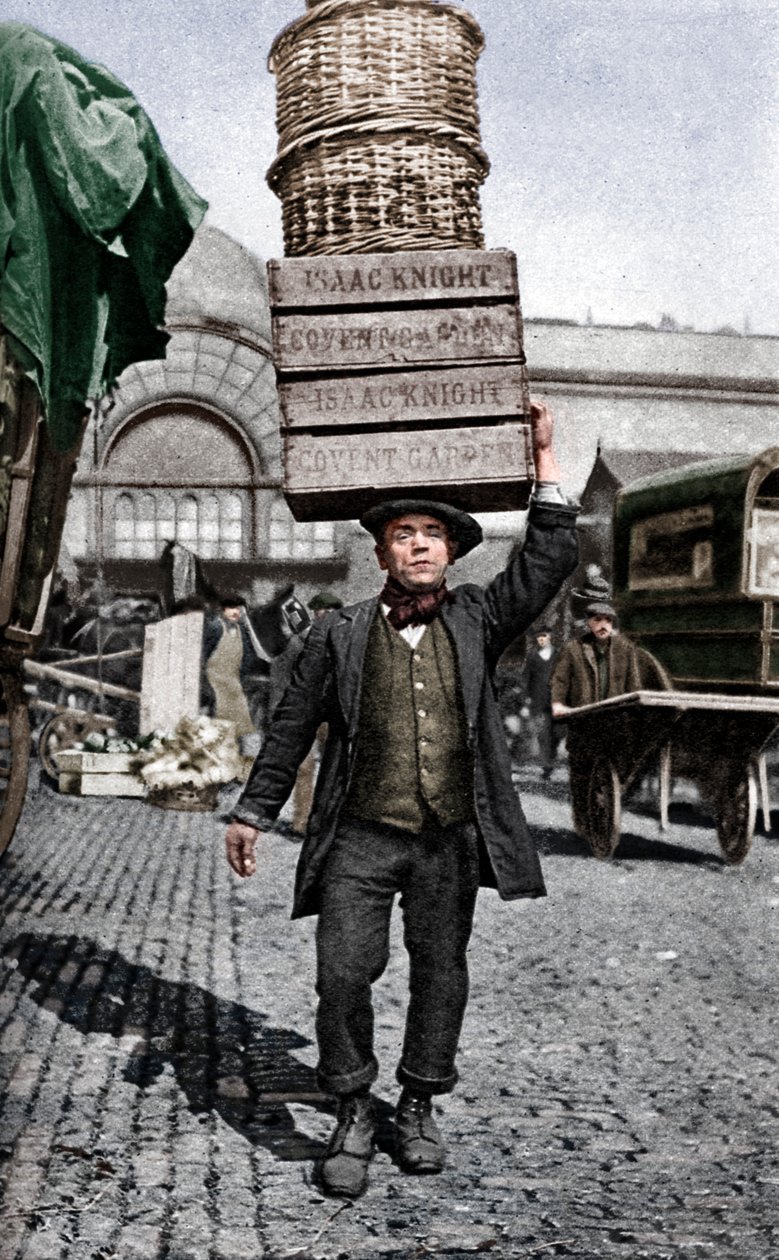Covent Gardenin portteri, Lontoo, vuodelta 1922. tekijältä Unbekannt