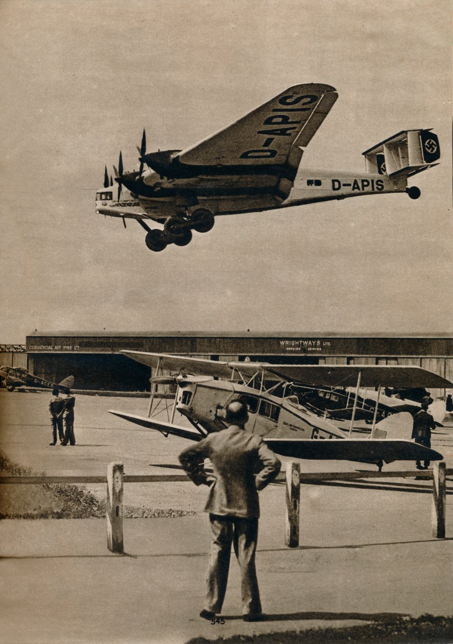 Saksalainen Junkers-lentokone saapumassa Croydonin lentokentälle, c1934 c1937 tekijältä Unbekannt