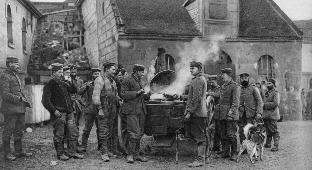Saksan armeijan kenttäkeittiö ranskalaisessa kylässä, ensimmäinen maailmansota, 1915 tekijältä Unbekannt