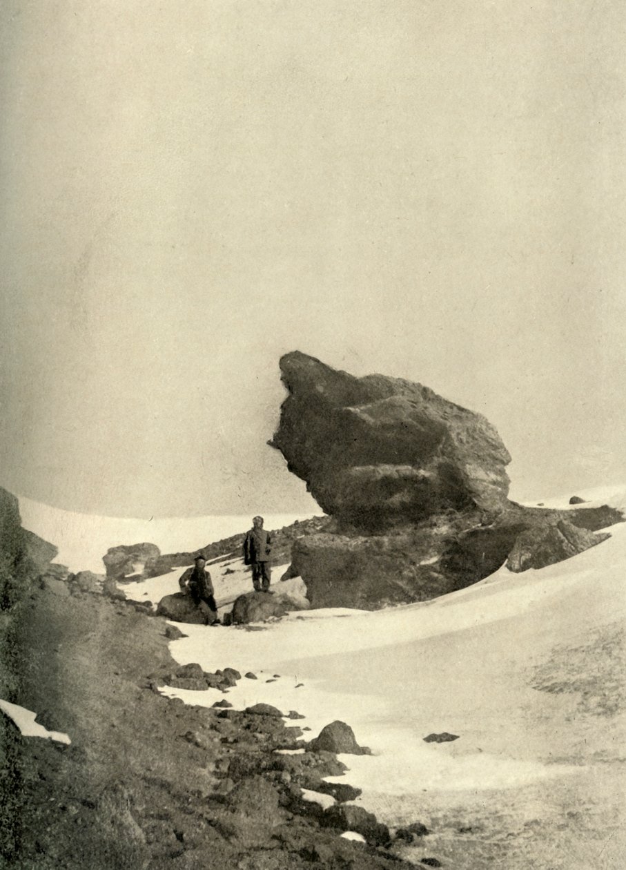 Great Kenyte Boulder lähellä Winter Quartersia, c1908, 1909. tekijältä Unbekannt
