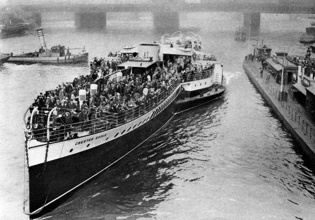 Pankkiloman porukkaa siipialuksella matkalla Margateen Lontooseen, 1926-1927 tekijältä Unbekannt