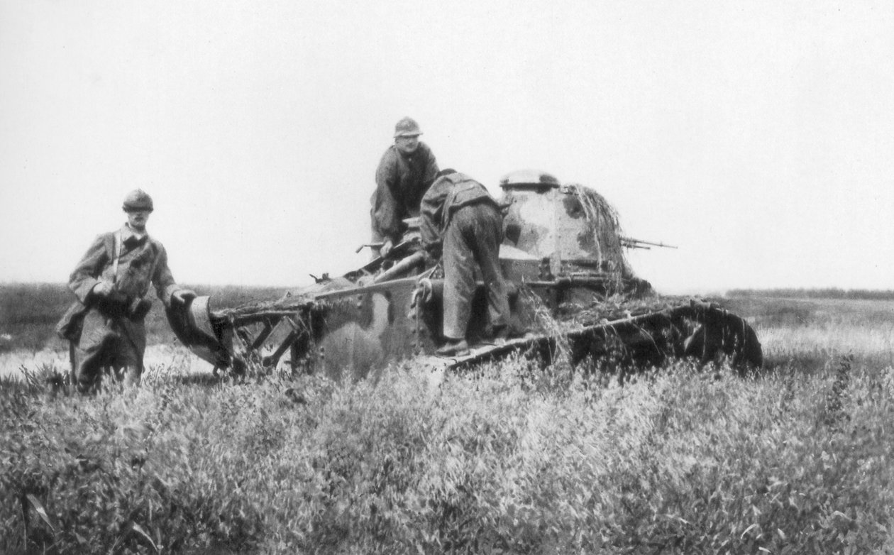 Rikkoutunut ranskalainen kevyttankki, Villers-Cotterets, Aisne, Ranska, 1918 tekijältä Unbekannt