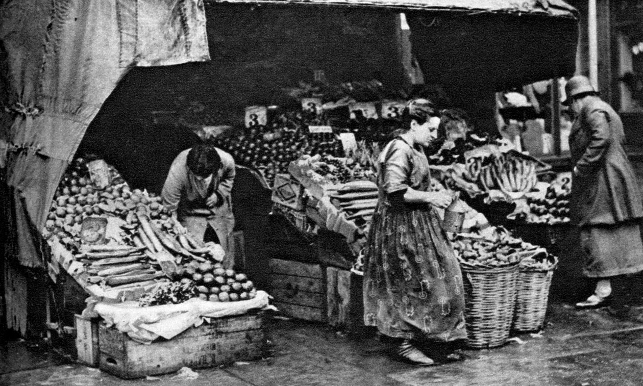 Lontoon Commercial Roadin kasviskauppias 1926-1927 tekijältä Unbekannt