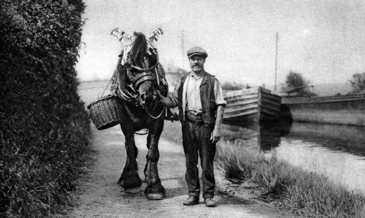 Hevonen vetää kanavaproomua, 1926-1927 tekijältä Unbekannt