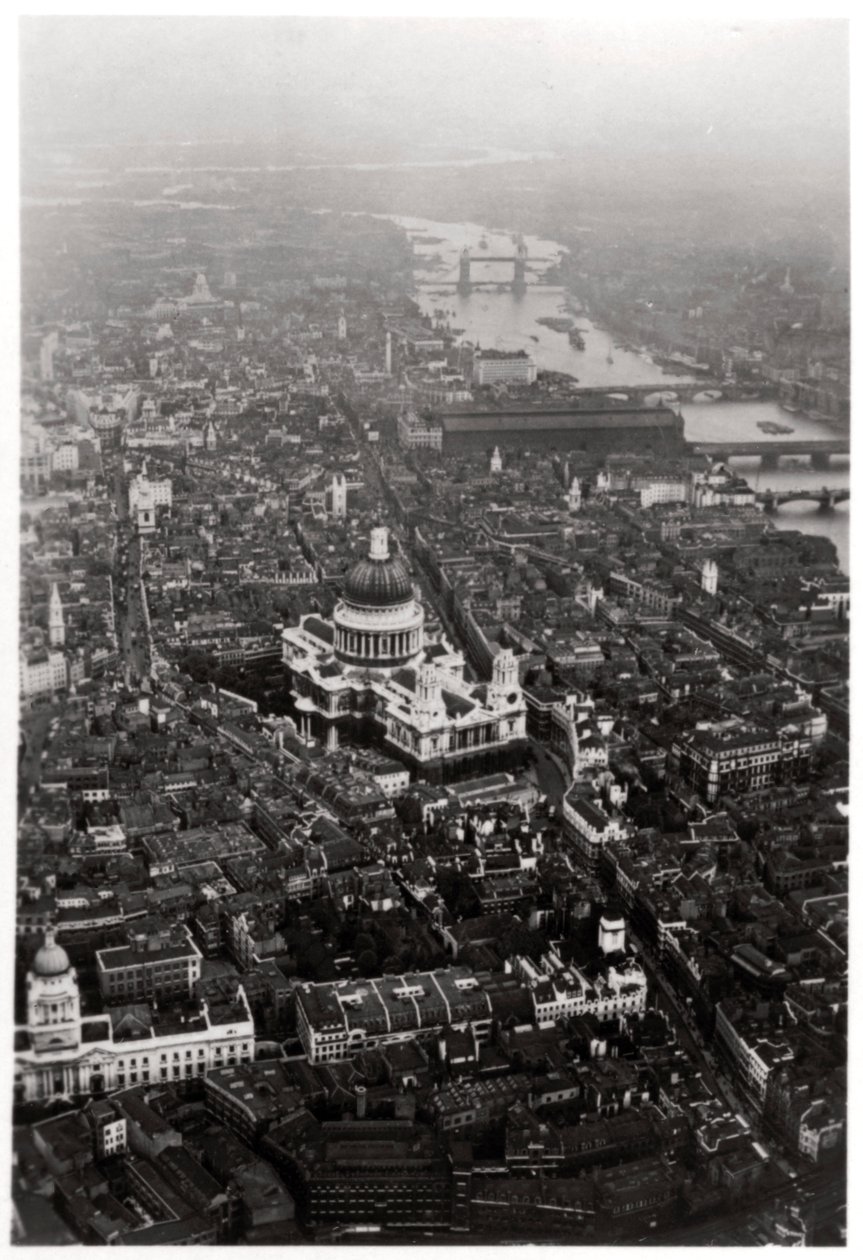 Ilmakuva St Paulin katedraalista Lontoossa Zeppelinistä, 1931 1933 tekijältä Unbekannt