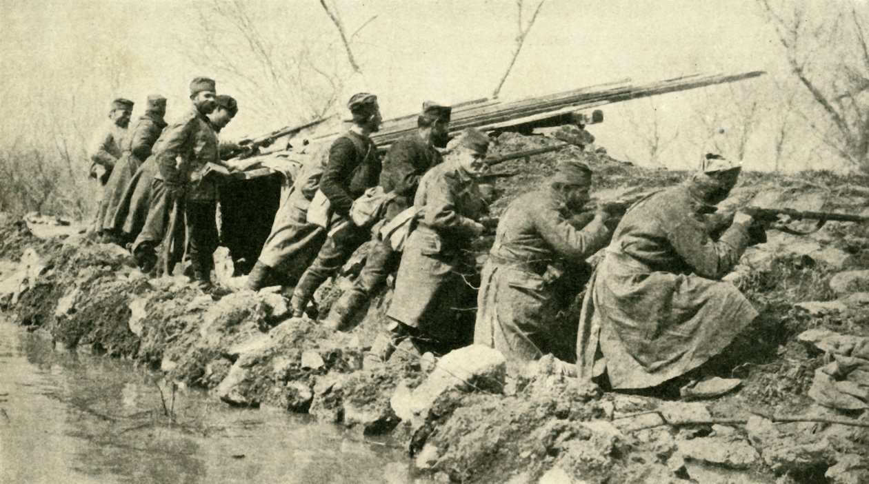 Sateiden jälkeen: Serbian jalkaväki...tulvien aikana, ensimmäinen maailmansota, c1915, c1920. tekijältä Unbekannt