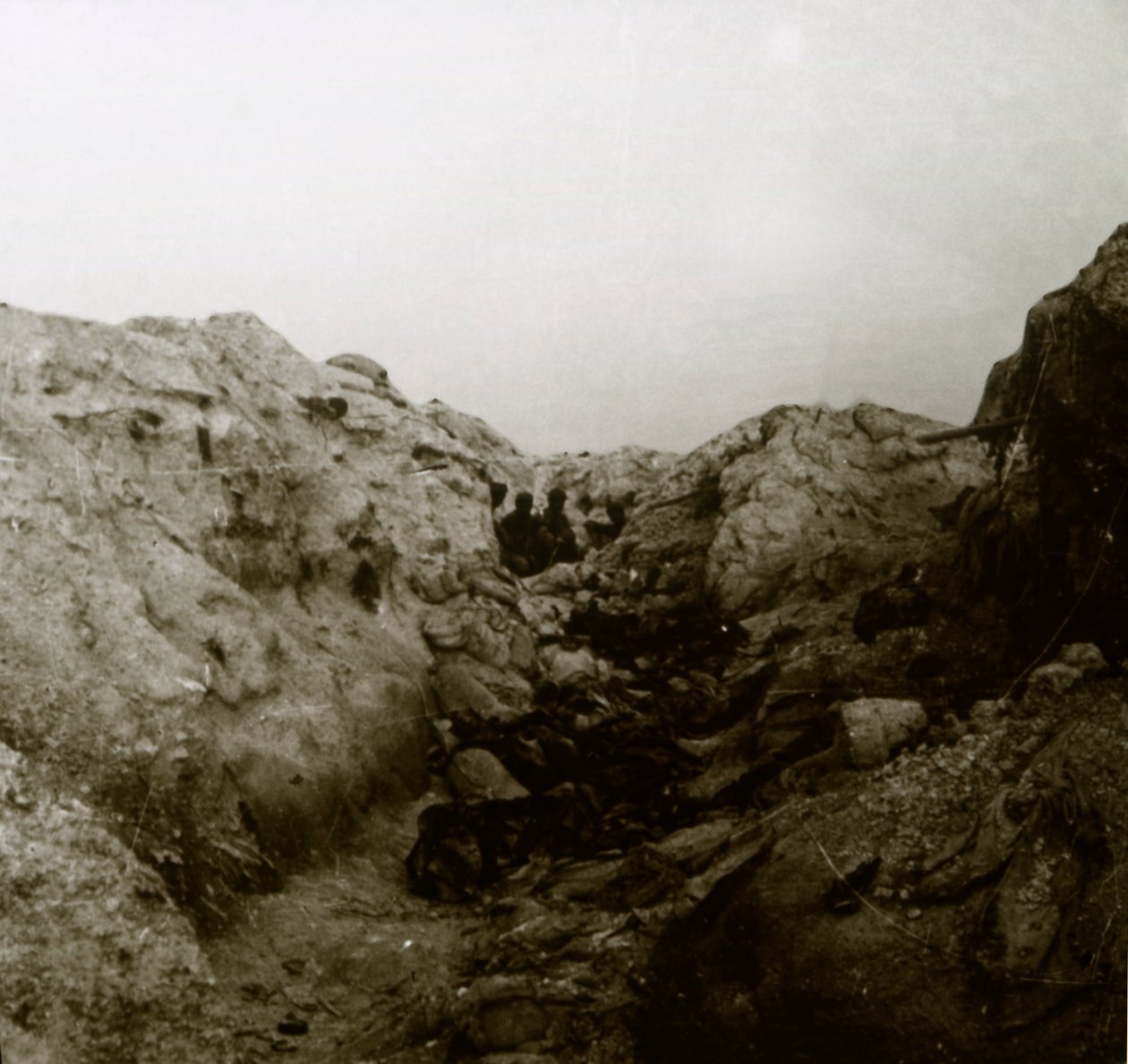 Hyökkäyksen jälkeen Rozieres, Ranska, c1914-c1918 tekijältä Unbekannt