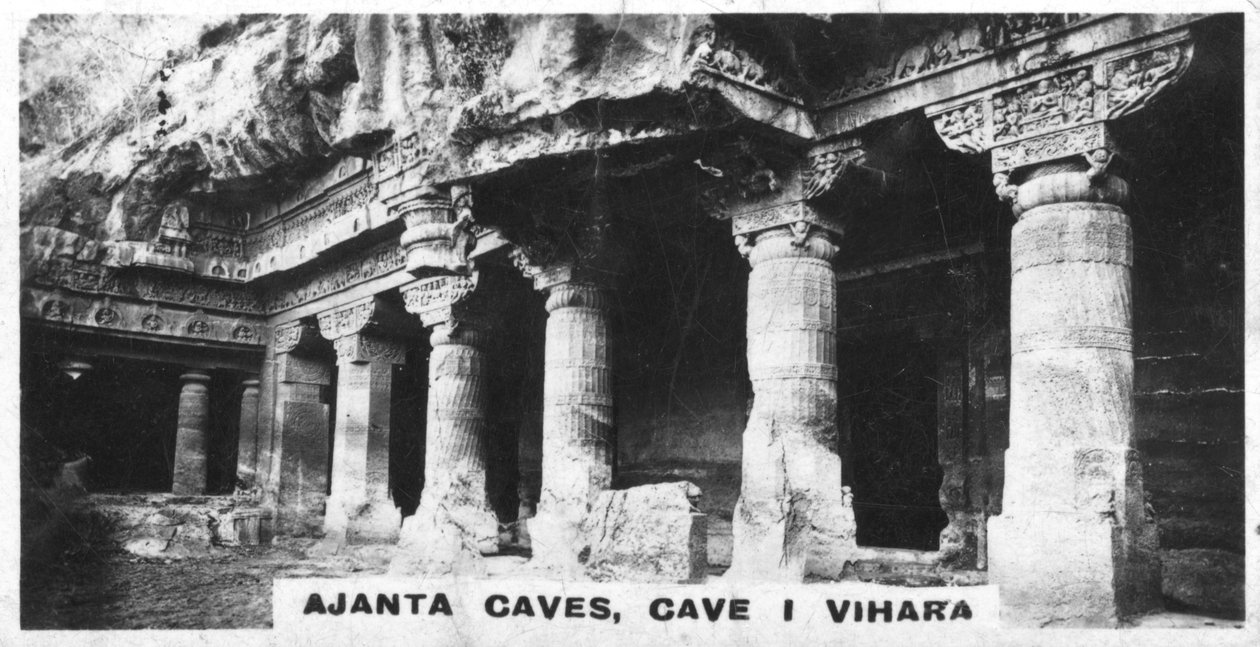 Ajantan luolat, Vihara, Maharashtra, Intia, vuodelta 1925 tekijältä Unbekannt