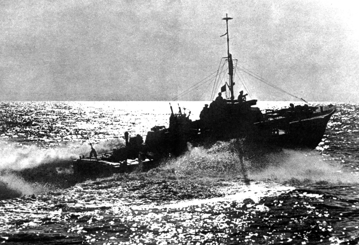 Liittoutuneiden moottoritorpedovene partiossa Ranskan rannikolla, 1944 tekijältä Unbekannt