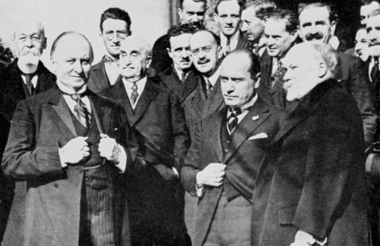 Liittoutuneiden edustajat Lausannen konferenssissa 1922 tekijältä Unbekannt
