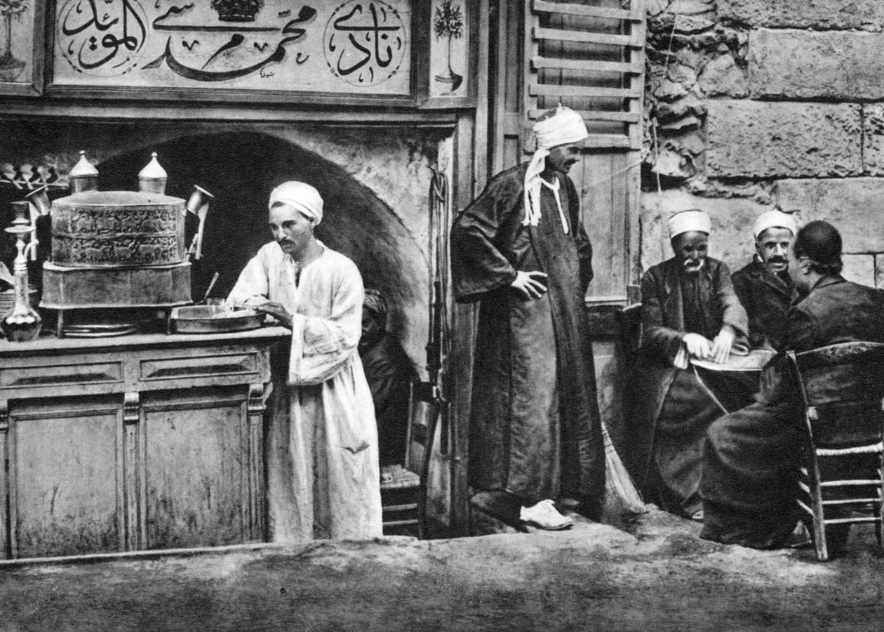 Arabialainen kahvila, Kairo, Egypti, 1920-luku tekijältä Unbekannt