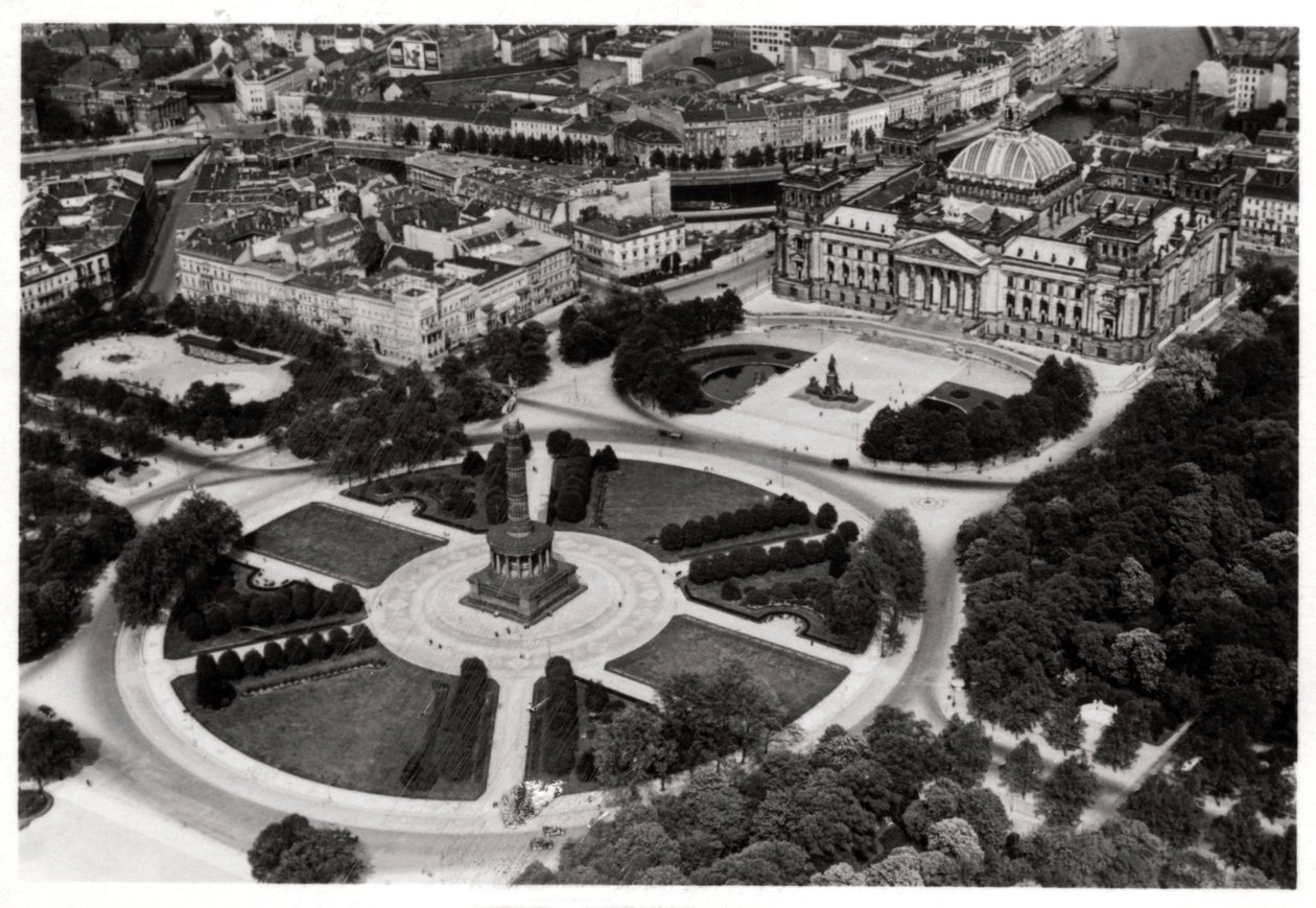 Ilmakuva Königsplatzista, Münchenistä, Saksasta, Zeppelinistä, vuodelta 1931 1933 tekijältä Unbekannt
