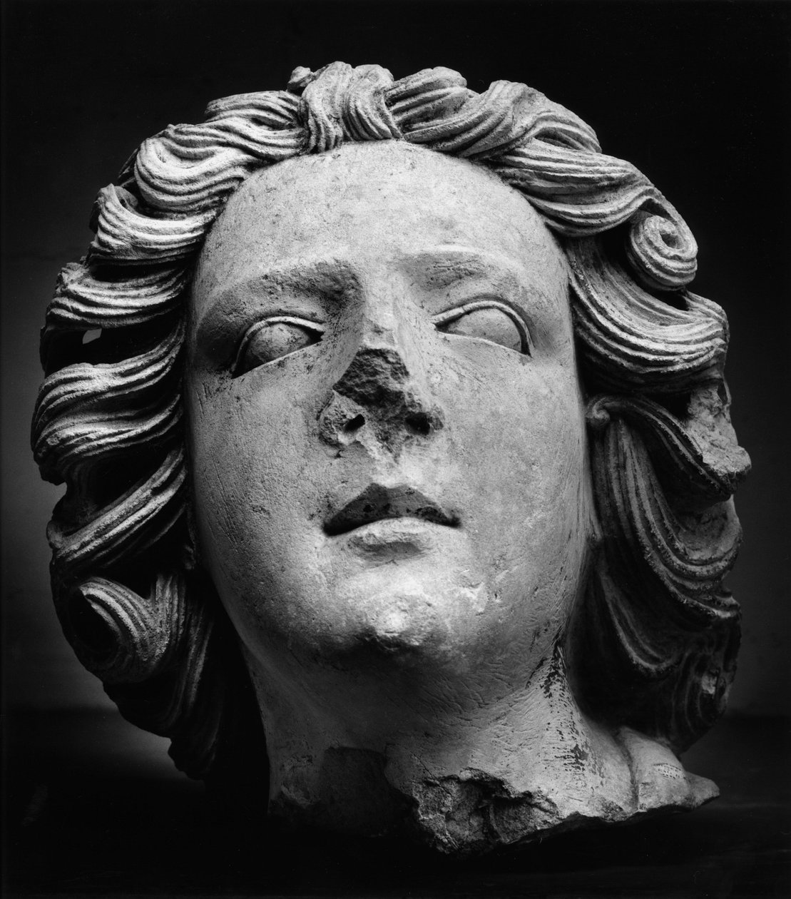 Enkelin pää Anonyymi veistos. Semurin kunnallinen museo Auxois