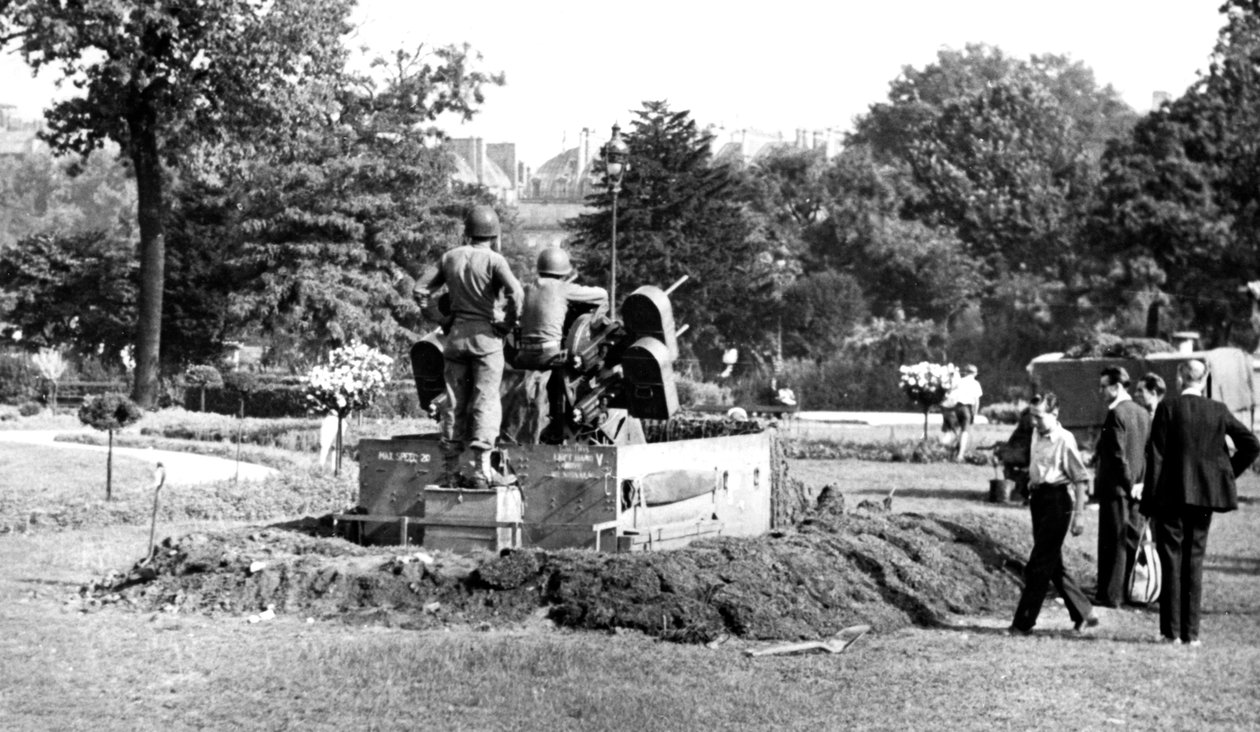 Ilmatorjunta-asepaikka Tuileries