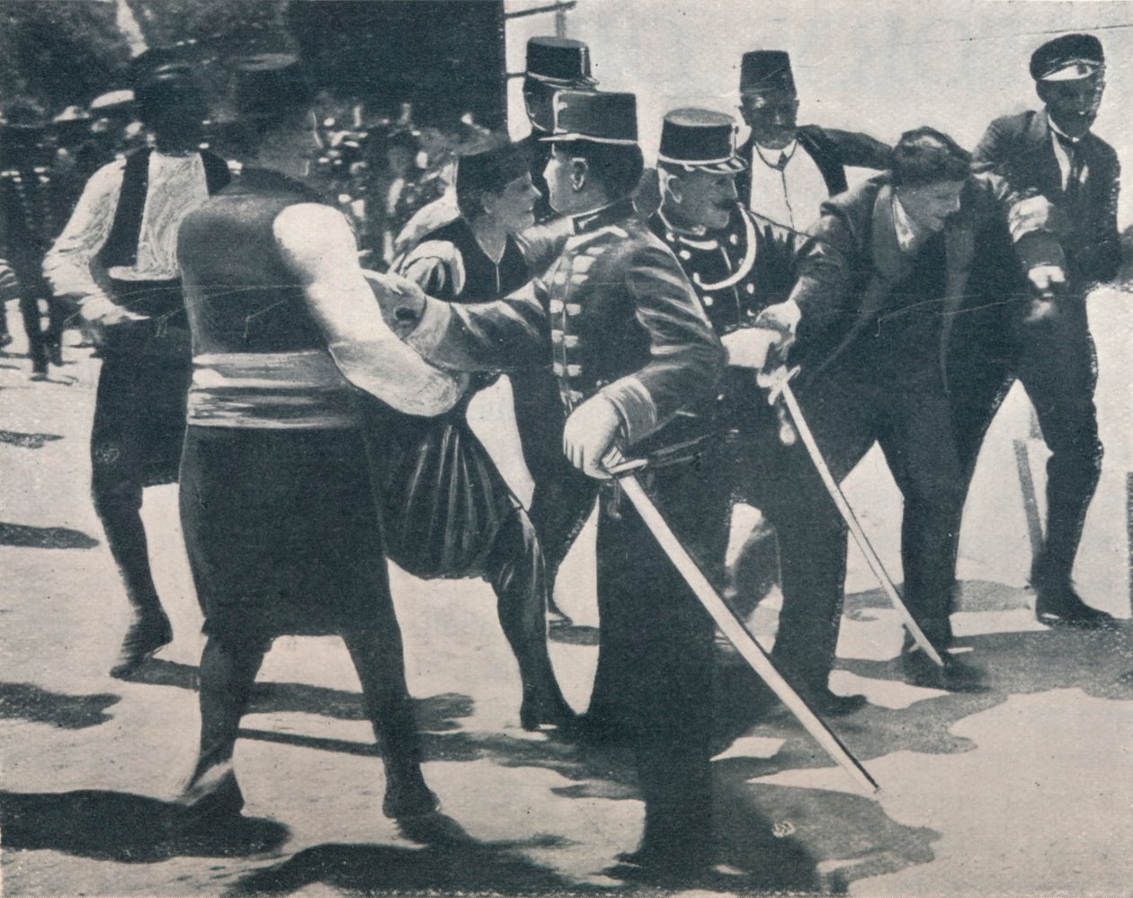 Arkkiherttua Franz Ferdinandin salamurhaajan Gavrilo Principin pidätys, 1914 tekijältä Unbekannt