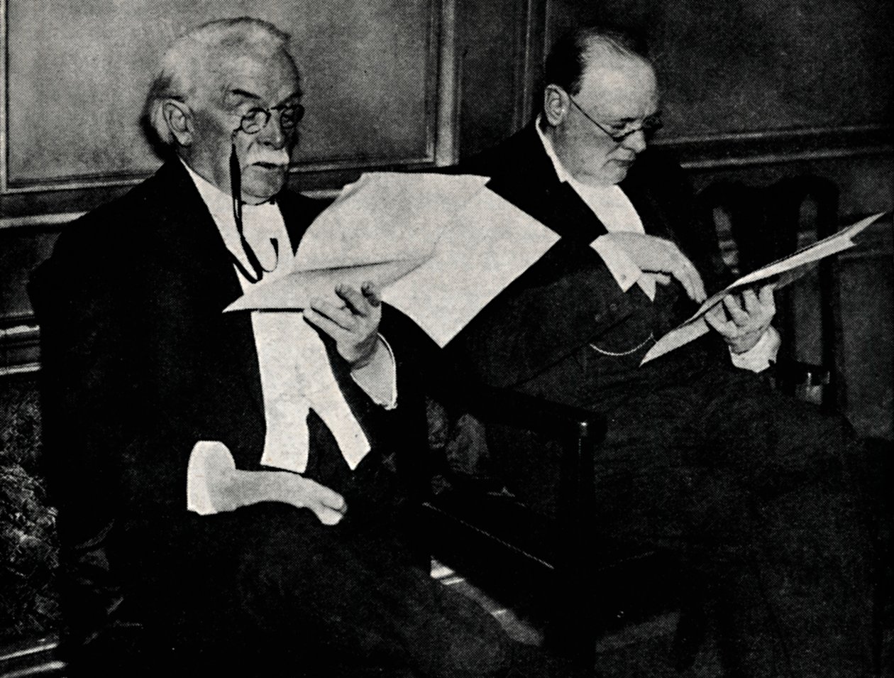 Julkisella illallisella Connaught Roomsissa, 20. marraskuuta 1934, 1945. tekijältä Unbekannt