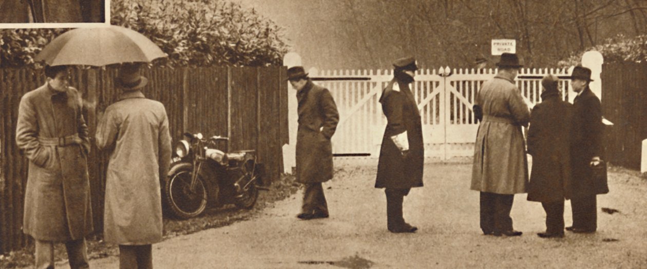 At the Gates, Fort Belvedere, 1936 1937 tekijältä Unbekannt