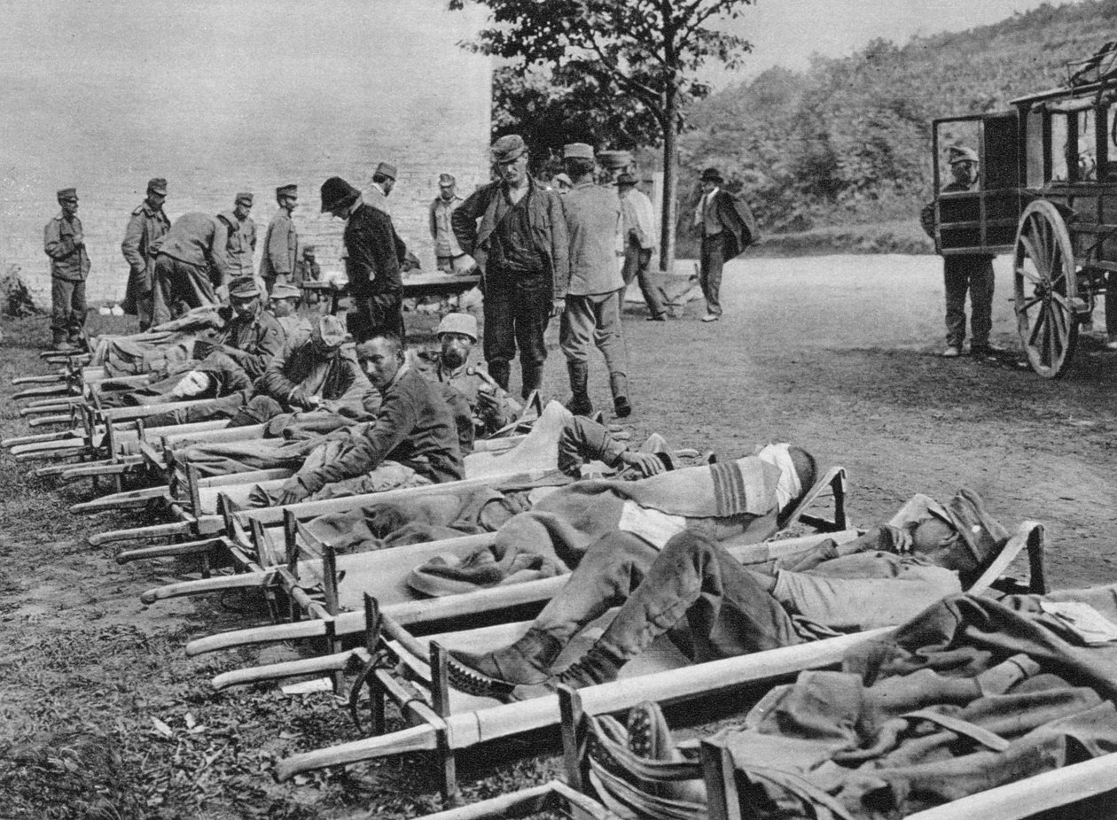 Itävaltalaiset sotilaat matkalla sairaalaan, Isonzon taistelu, ensimmäinen maailmansota, 1915 tekijältä Unbekannt