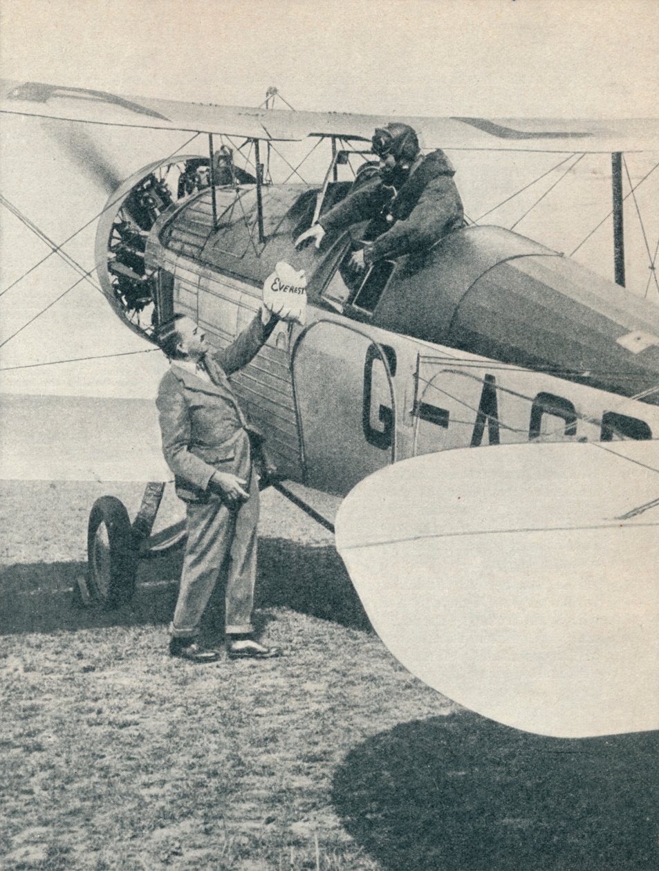 Ennen ensimmäistä lentoa Mount Everestin yli, 1933 c1937 tekijältä Unbekannt