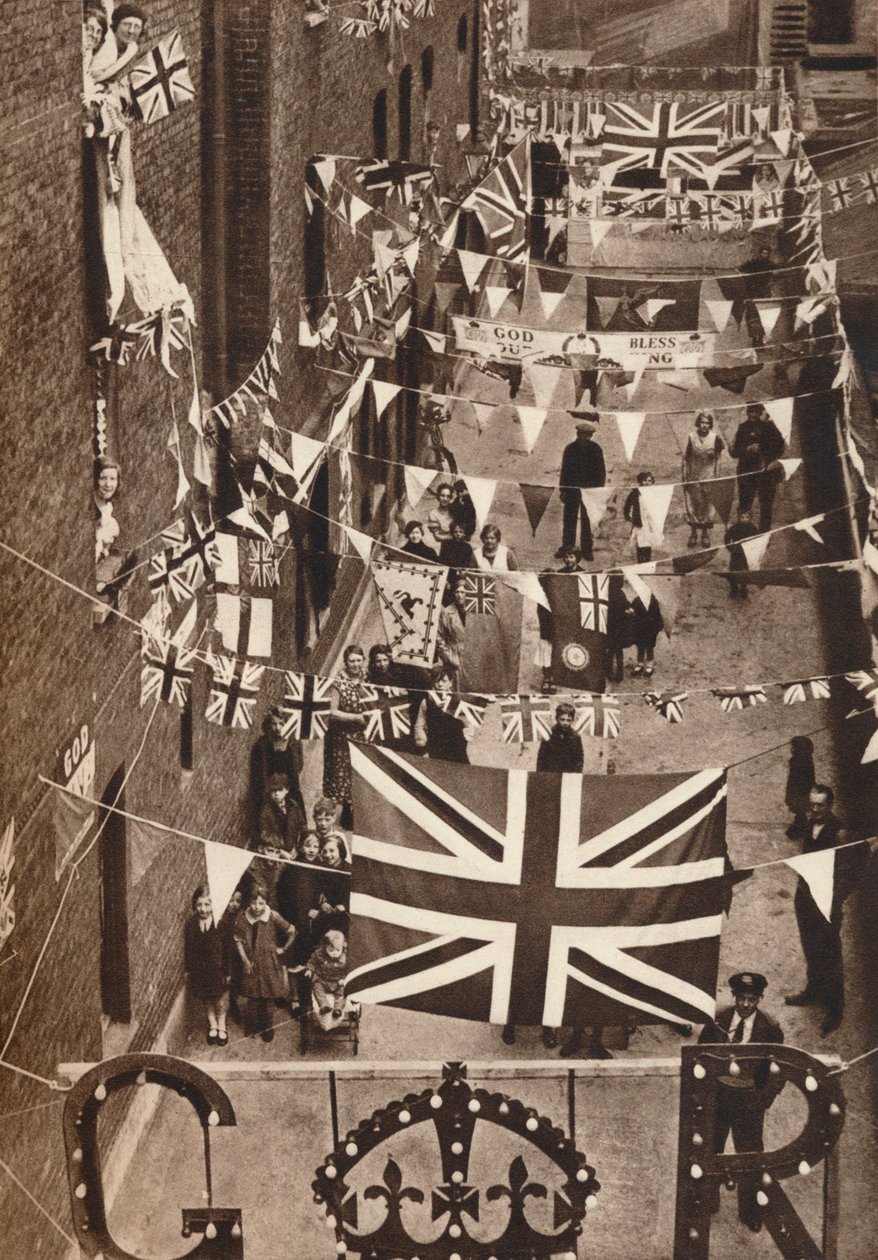 Blackfriars, Lontoo, koristeltu kuningas Yrjö VI:n kruunajaisiksi, 1937 tekijältä Unbekannt