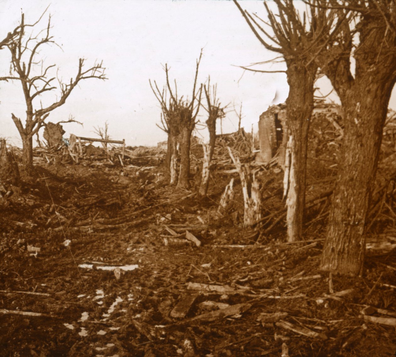 Räjäytysmaisema, Belloy-en-Santerre, Pohjois-Ranska, c1914-c1918 tekijältä Unbekannt
