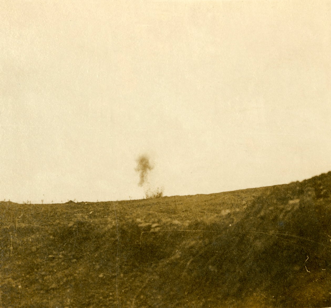 Pommi räjähtää, c1914-c1918 tekijältä Unbekannt