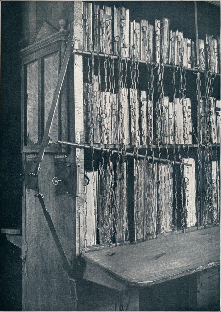 Kirjahylly, 1400-luku, joitakin myöhempiä painoksia ja luettelokehys, 1600-luku, n. 1931 tekijältä Unbekannt