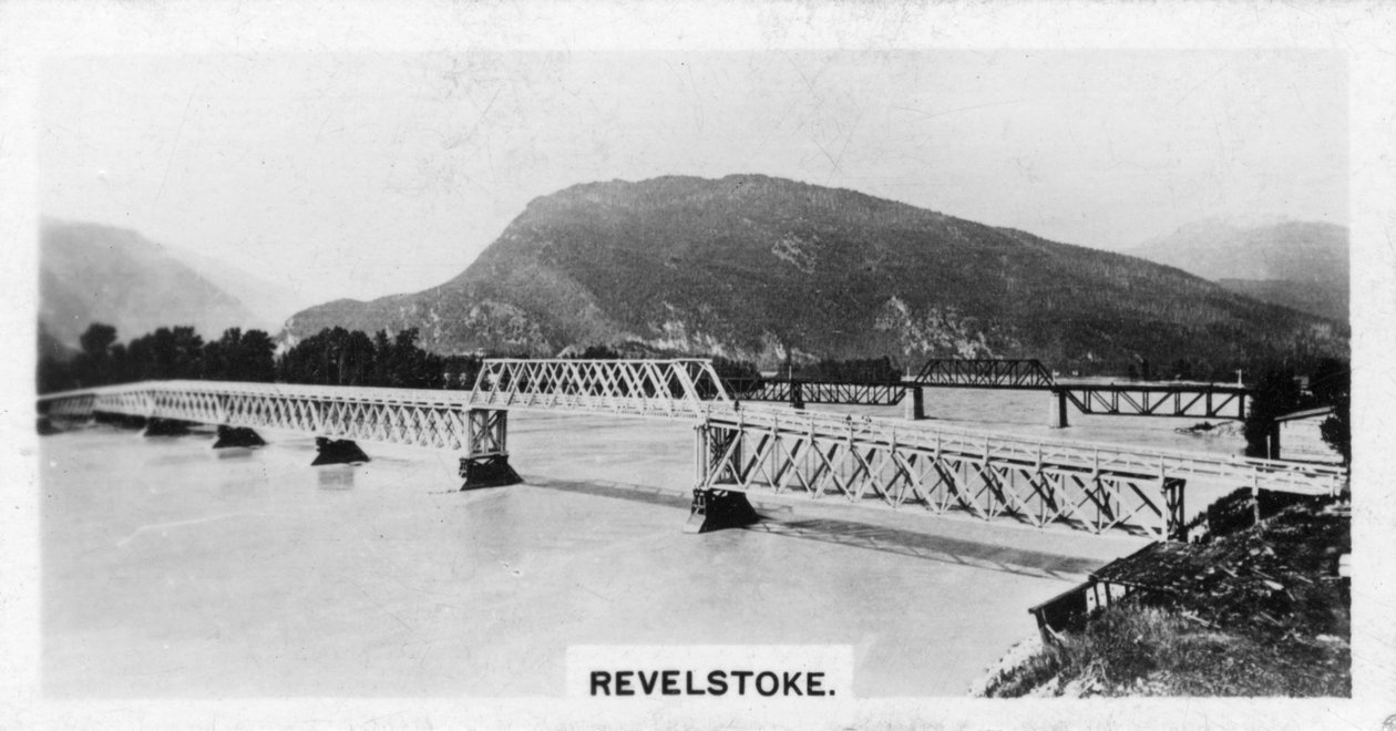 Silta Columbia-joen yli, Revelstoke, British Columbia, Kanada, 1920-luku tekijältä Unbekannt