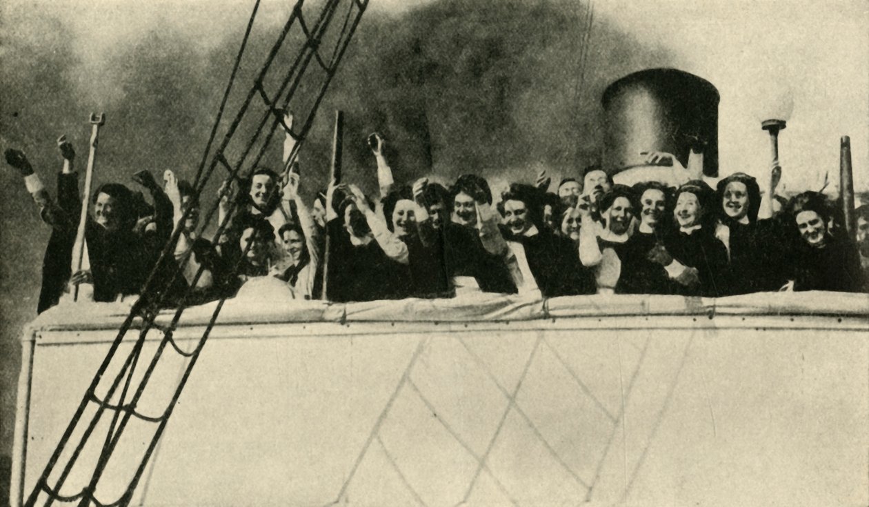 Brittiläisen Punaisen Ristin sairaanhoitajat matkalla rintamaan, ensimmäinen maailmansota, 1914, c1920. tekijältä Unbekannt
