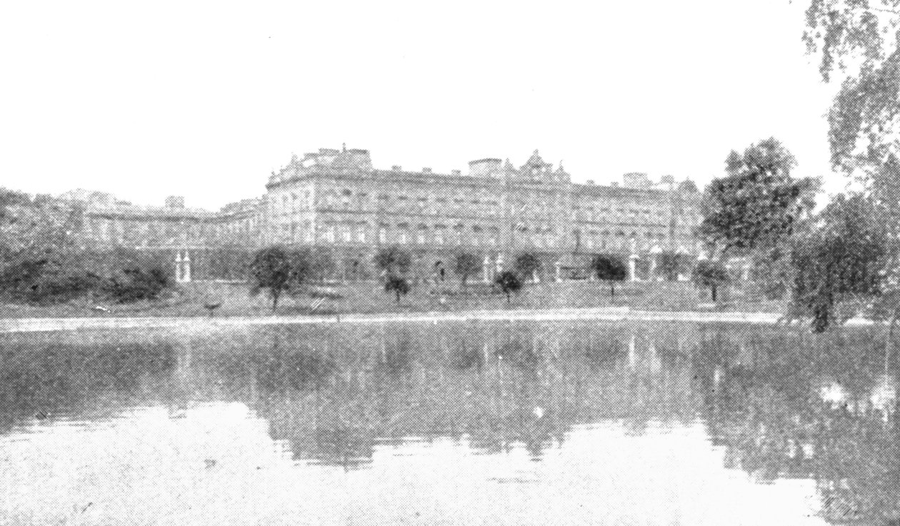 Buckinghamin palatsi Victorian aikaan vuonna 1901. tekijältä Unbekannt
