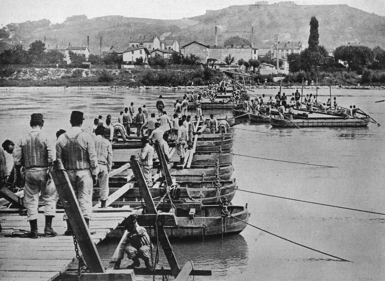 Ponttonisillan rakentaminen ranskalaisen puron yli, 1915 tekijältä Unbekannt