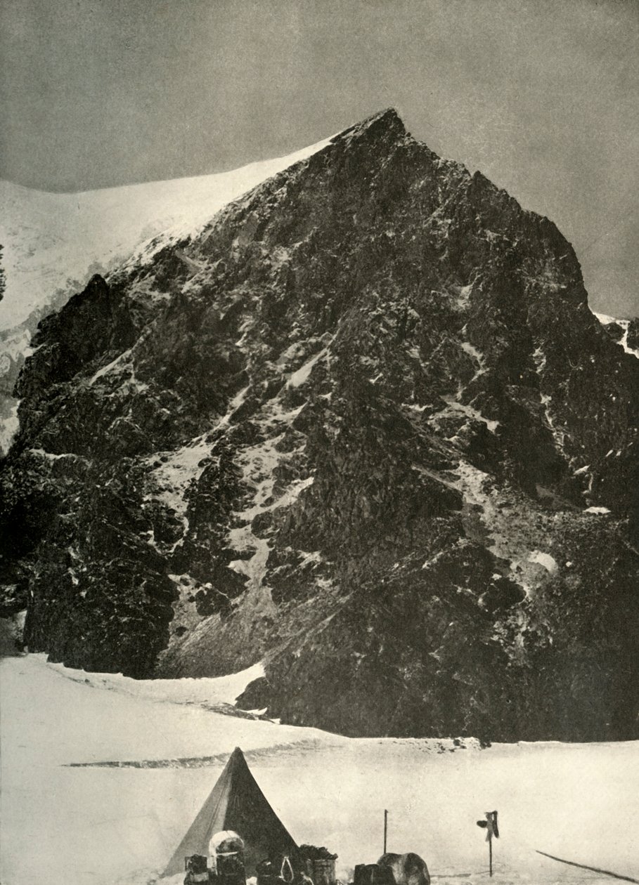 Leiri 17. joulukuuta Ferrarin jäätiköllä Sentinel Rockin alla, 1908, 1909 tekijältä Unbekannt