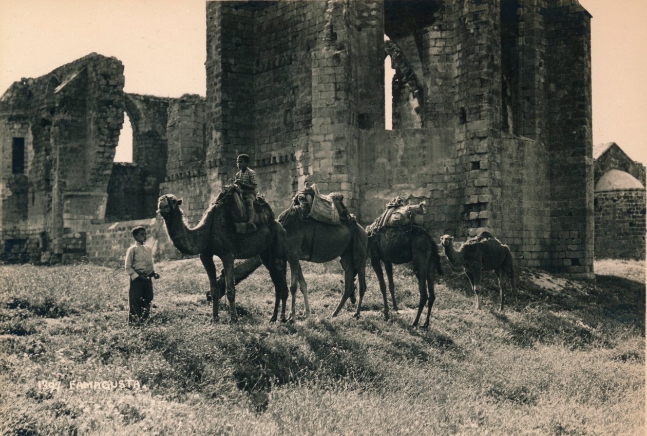 Karmeliitin ja armenialaiset kirkot Martinengo Bastionissa, Famagustassa, Pohjois-Kypros, 1936 tekijältä Unbekannt