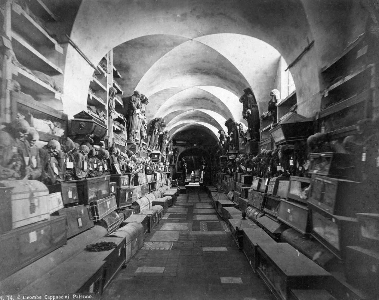 Kapusiinien katakombit, Palermo, Italia, 1910-luku tekijältä Unbekannt