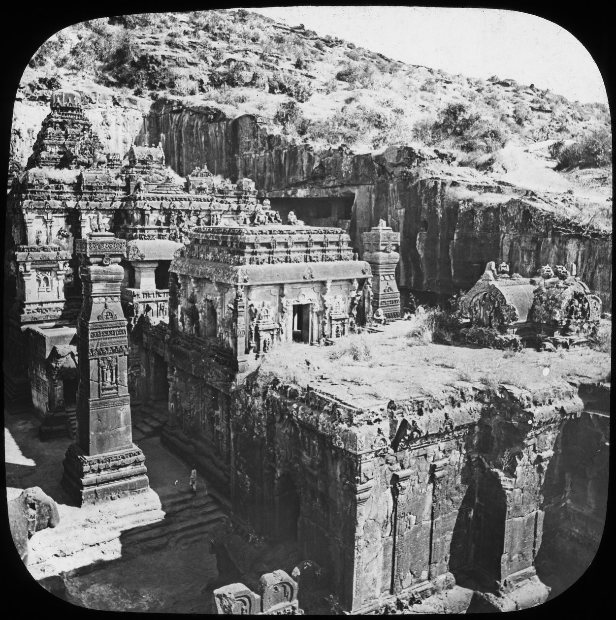 Elloran luolat, Maharashtra, Intia, 1800-luvun loppu tai 1900-luvun alku tekijältä Unbekannt