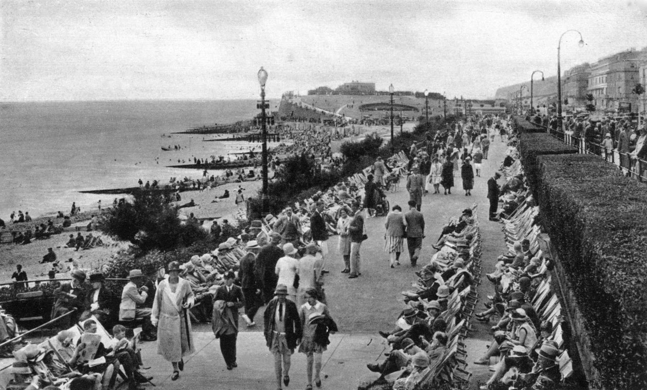 Central Parade and Wish Tower, Eastbourne, East Sussex, 1900-luvun alku tekijältä Unbekannt