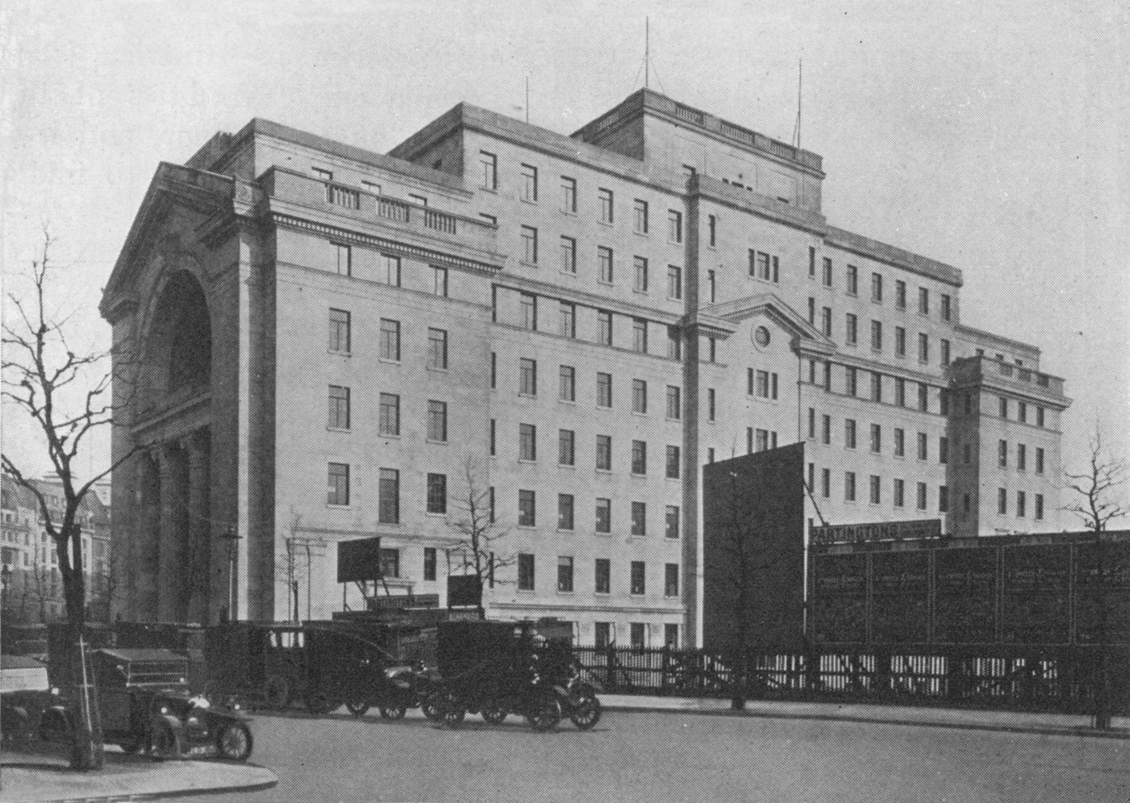 Center Block of Bush House, Lontoo, Aldwych, 1924 tekijältä Unbekannt