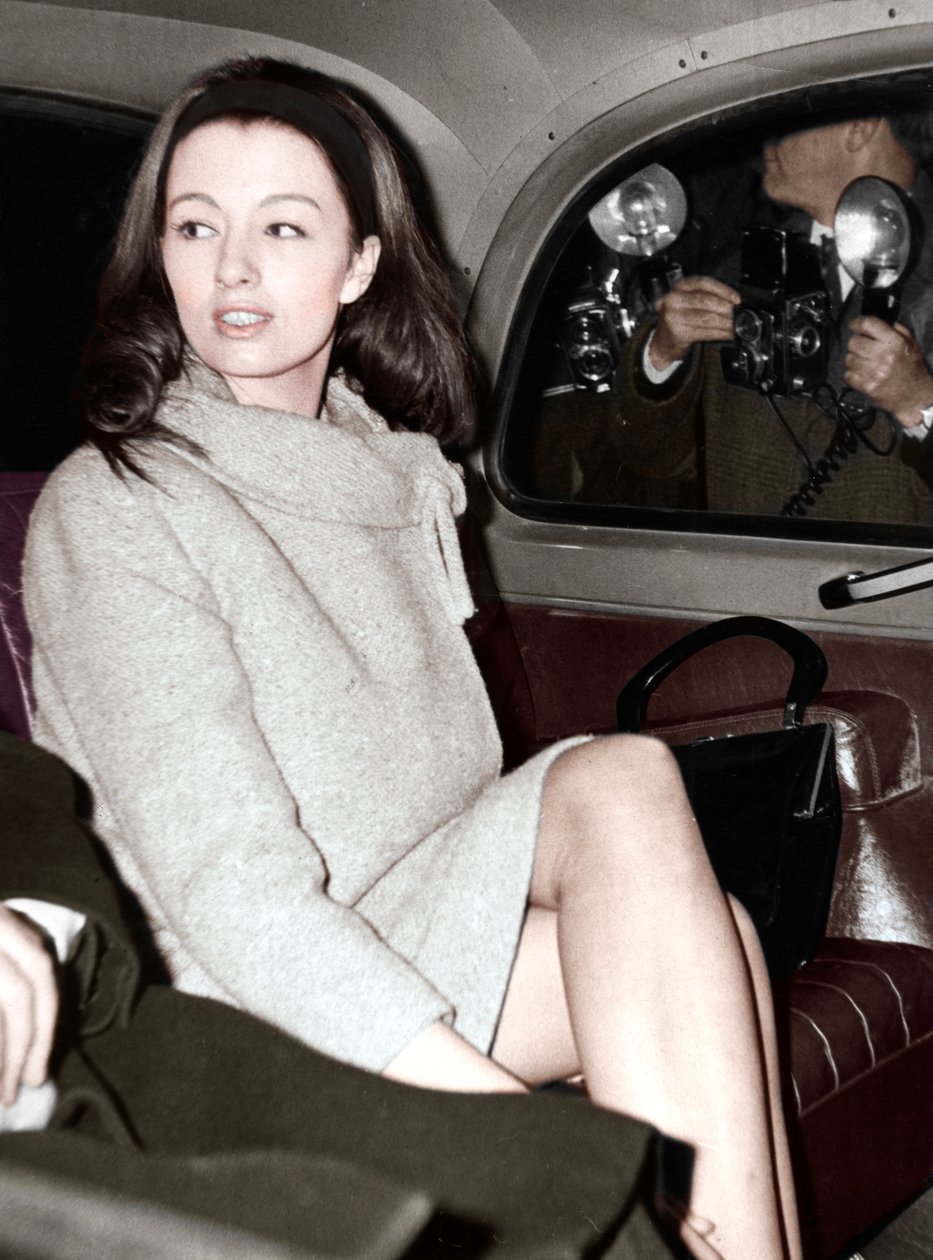 Christine Keeler saapuu Old Baileyyn Lontooseen, 1963 tekijältä Unbekannt