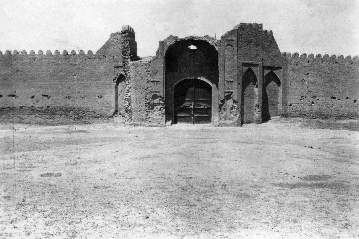 Kaupungin portti, Samarra, Mesopotamia, 1918 tekijältä Unbekannt